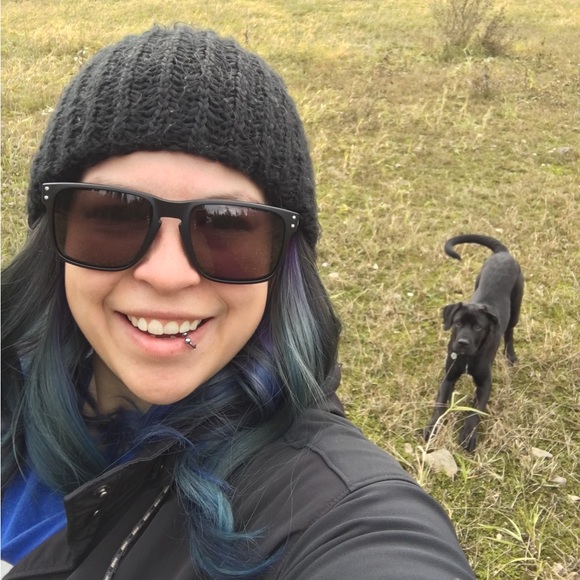 Meet your Posher, Ami - Picture 2 of 3